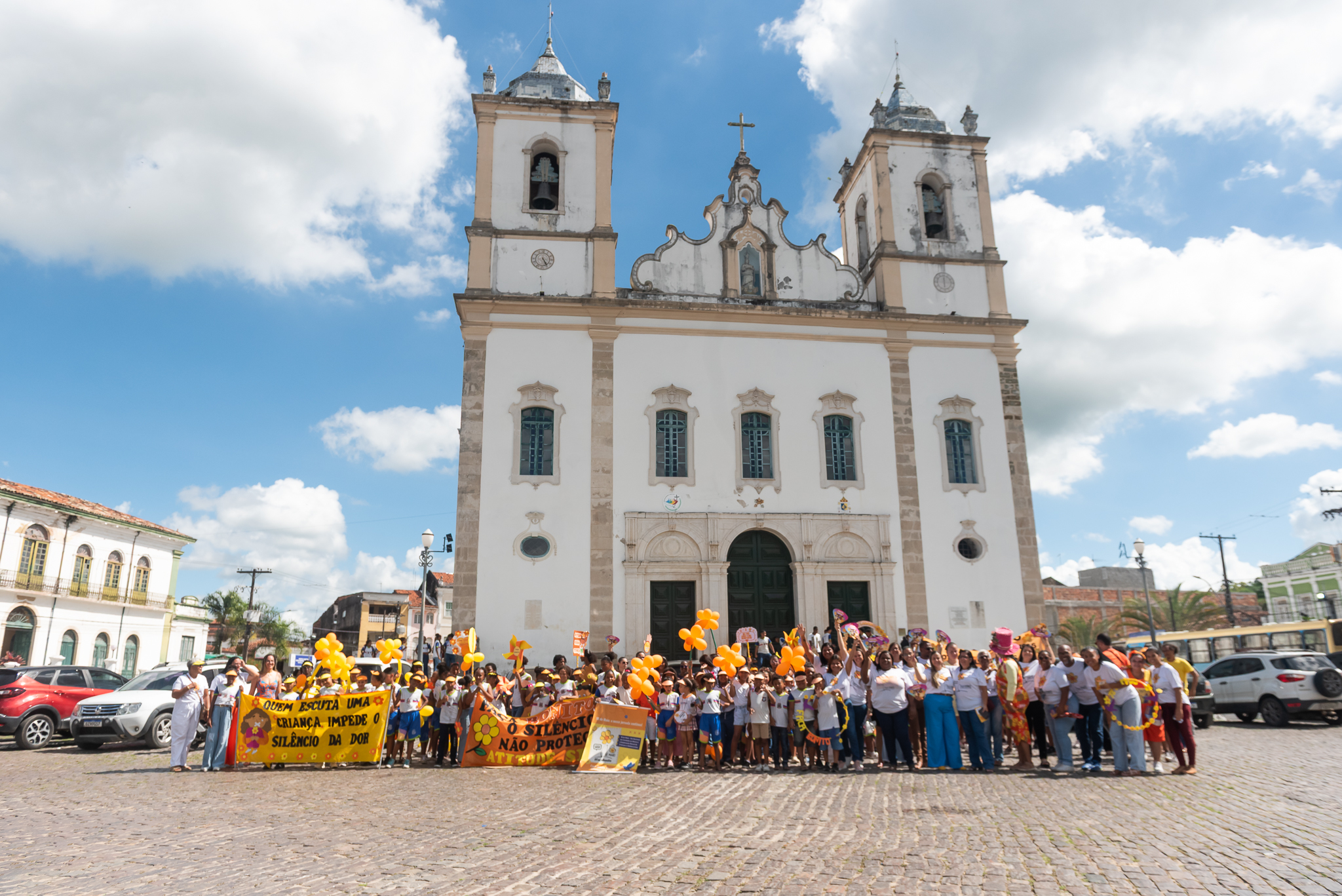 Santo Amaro realiza a Caminhada Faça Bonito em mobilização pela proteção de crianças e adolescentes.